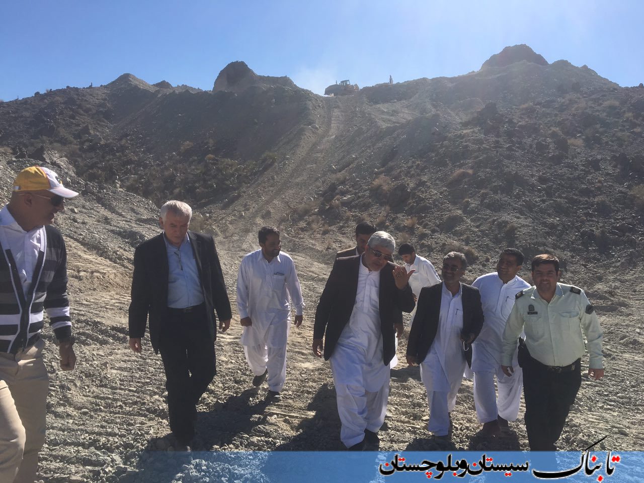گزارش تصویری: بازدید فرماندار سرباز از خط لوله گاز در حال احداث ایرانشهر به چابهار