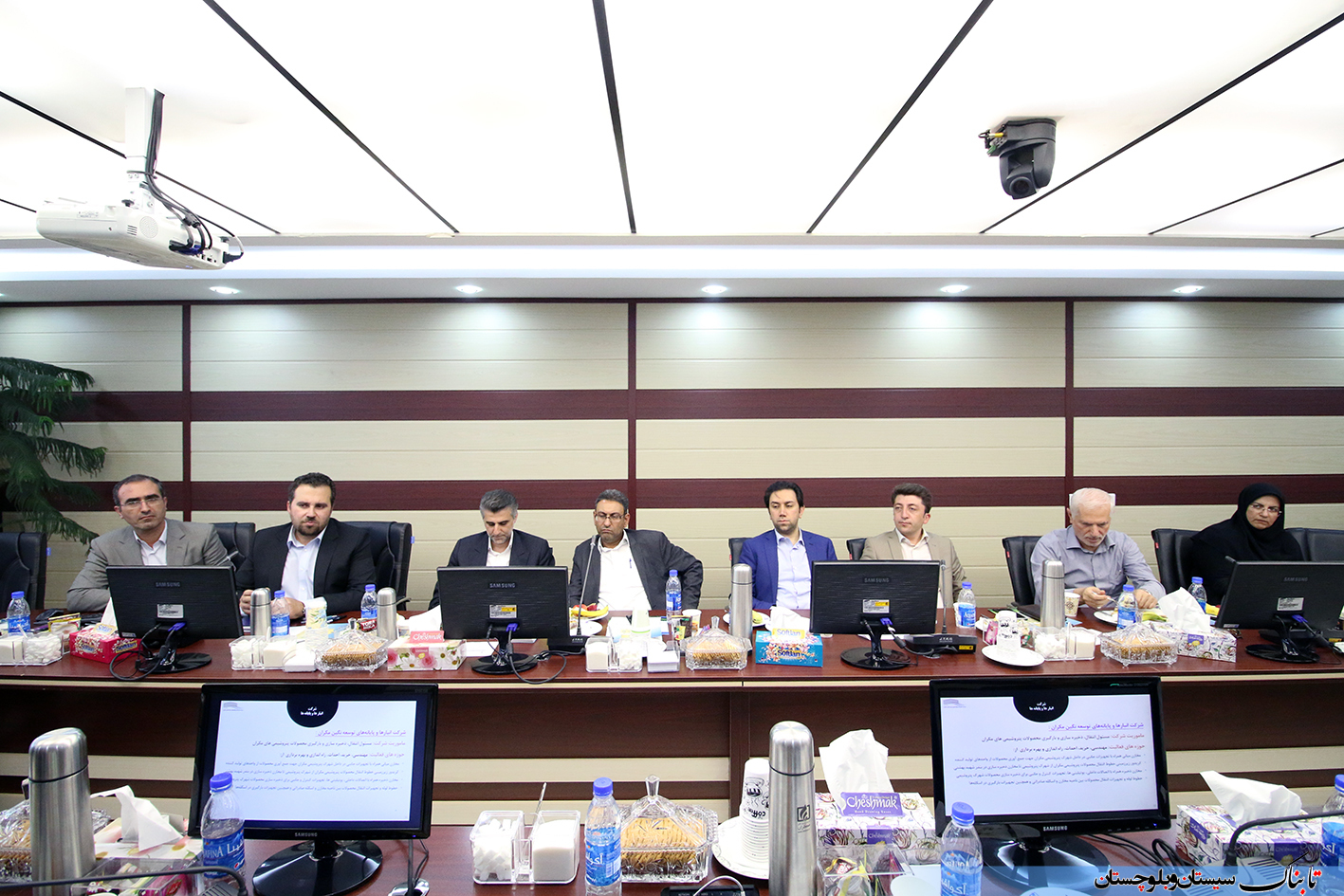 برگزاری همایش شورای عالی حقوقی شستان + تصاویر
